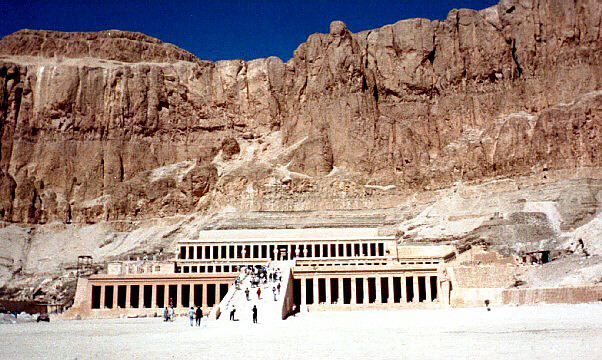 Egitto008.jpg - Il Tempio di Hatshepsut, Deir el-Bahri