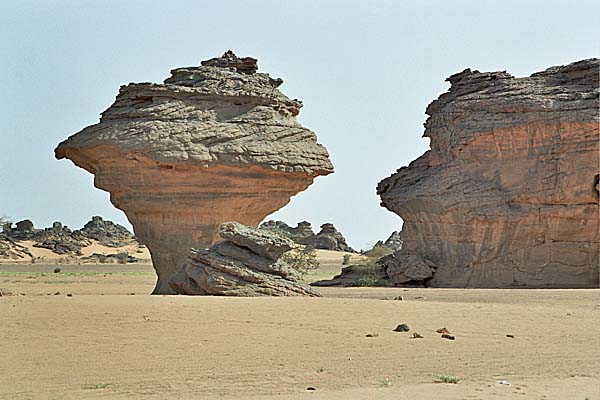 JebelAcacus_Panorama15.jpg - Panorami verso la zona dell'Awiss, i caratteristici pinnacoli