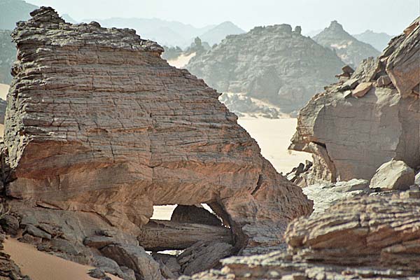 JebelAcacus_Panorama37.jpg - Panorami dell'Awiss, un arco naturale