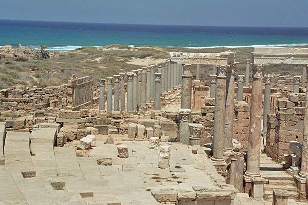 LeptisMagna_Teatro3.jpg - Il Teatro