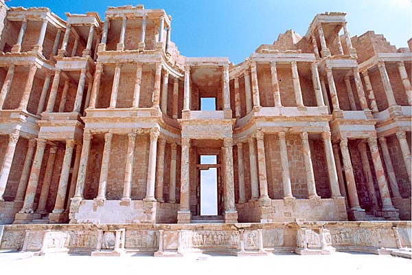 Sabratha_Teatro6.jpg - Il Palcoscenico e le nicchie del Pulpito