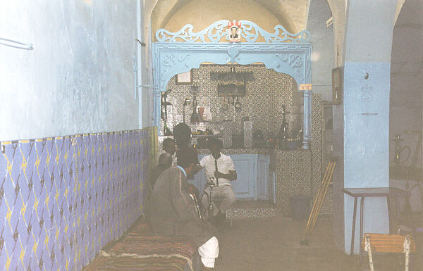 Tunisia045.JPG - Tunisi - Interno di un bar