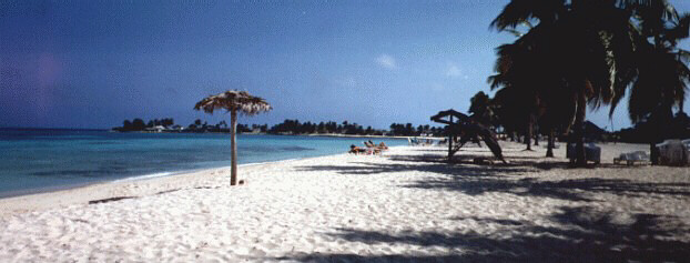 cuba020.jpg - Playa Los Cocos, Playa Santa Lucia