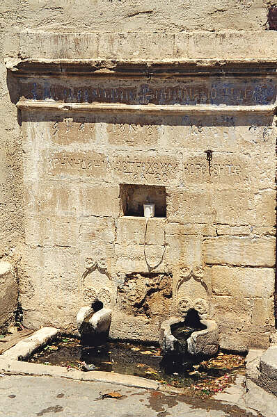 creta144.jpg - Moni Preveli, la fontana miracolosa