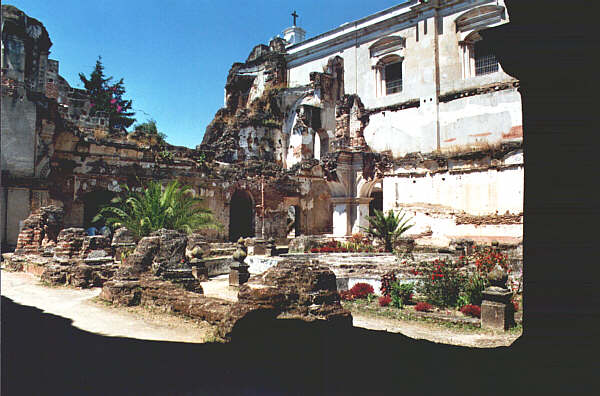 Guatemala013.JPG - Resti del Convento di San Francesco