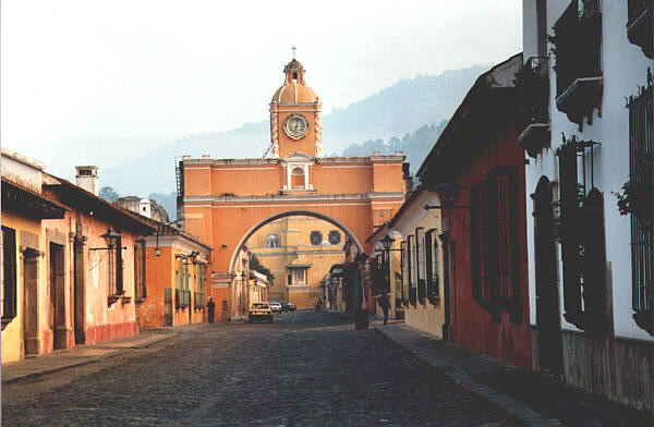 Guatemala018.JPG - Il centro storico coloniale