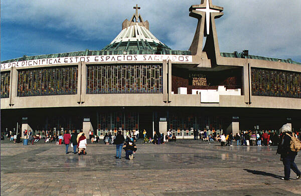 Mexico029a.JPG - Il nuovo santuario de Nuestra Señora de Guadalupe